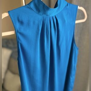 Ann Klein size S turtle neck, bright blue silky sleeveless blouse